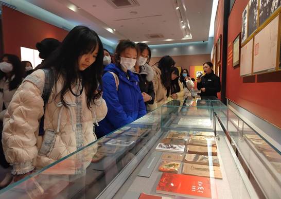 说明: 参观图片,zjm